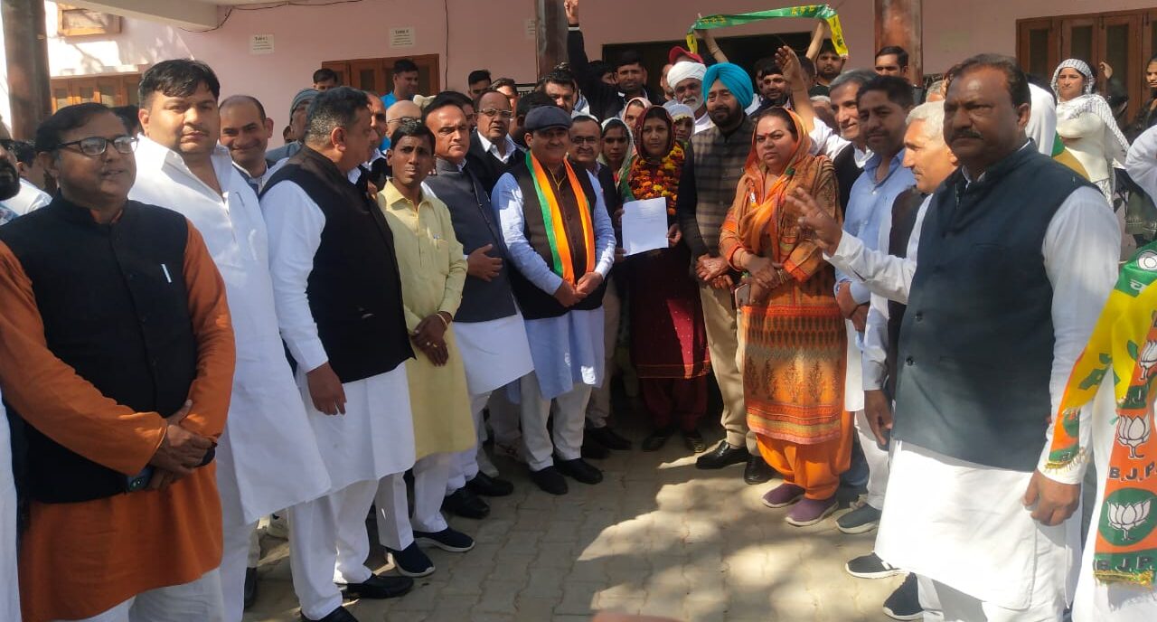 चुनाव के मौके पर दोनों दलों के वरिष्ठ नेता रहे मौजूद